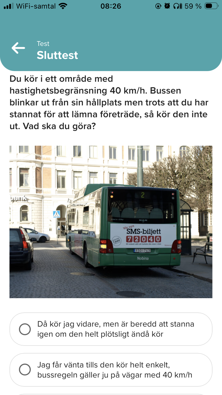 Fråga om buss som blinkar ut från hållplats på 40-väg